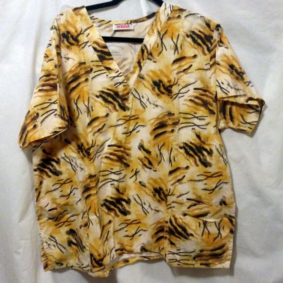 Nurses Scrubs Top - Friends of the Heart scrub top, size 1X - Picture 1 of 5